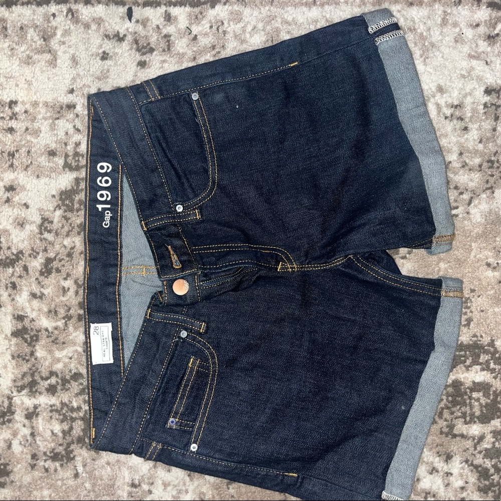 Gap Shorts